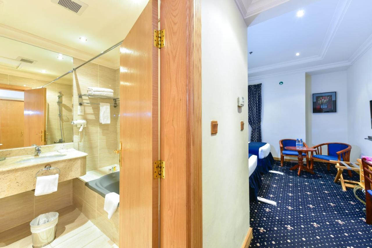 Cayam Hotel Doha Eksteriør bilde